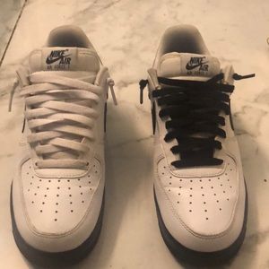 Nike Air Forces-Black and White